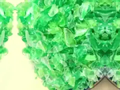 Холодно и горячо промытые RPET хлопья, остатки, пластик, прозрачный зеленый, белый, синий для изготовления бутылок video