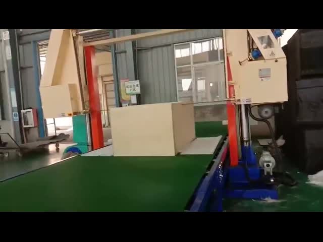 1650mmの泡の断裁機械平らな自動泡のカッター