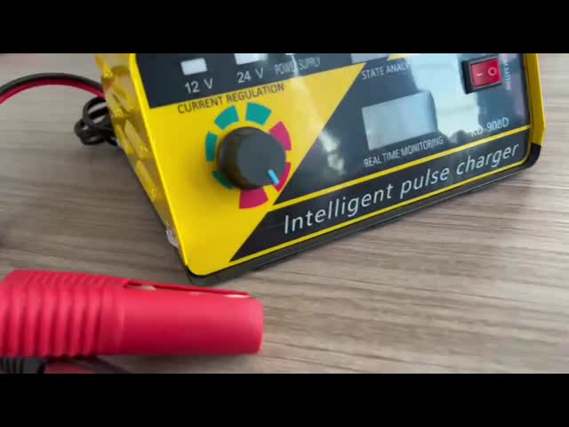 Durable 12V/24V Jump Starter Portable Charger 260W Automatic Intelligent Repair Type Battery Charger Motorcycle Battery