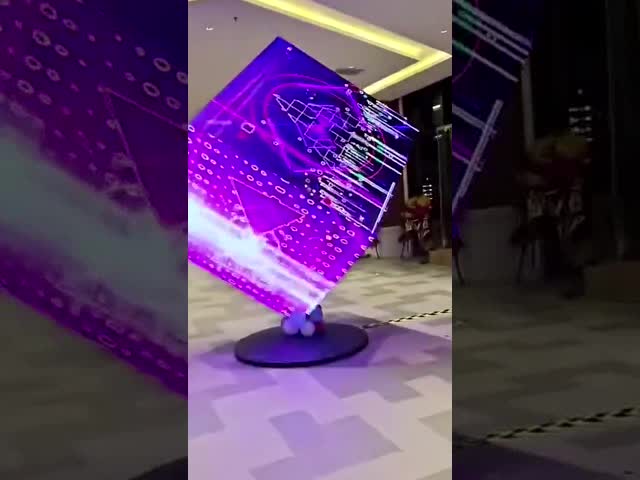 RoHS カスタム LED スクリーン フルカラー 六角シリンダー パイ スクリーン 簡単にインストール / メンテナンス