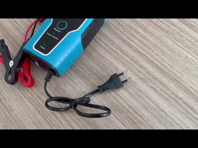 Full Automatic Jump Starter Portable Charger For Lead Acid Battery Charger Plastic Shell Blue Battery Charger