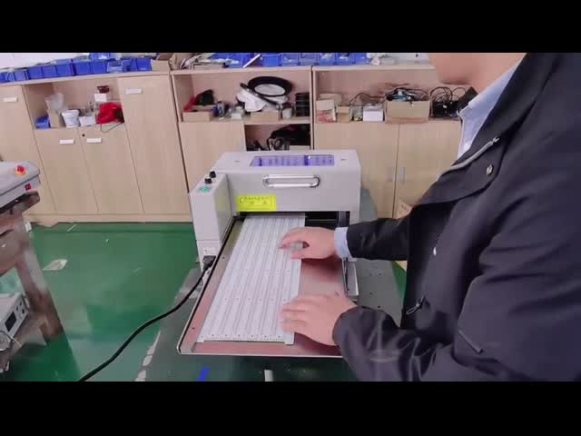 PCB Depanel,CE ISO9001 Высокоскоростной 110V Печатный резчик для печатных листов видео