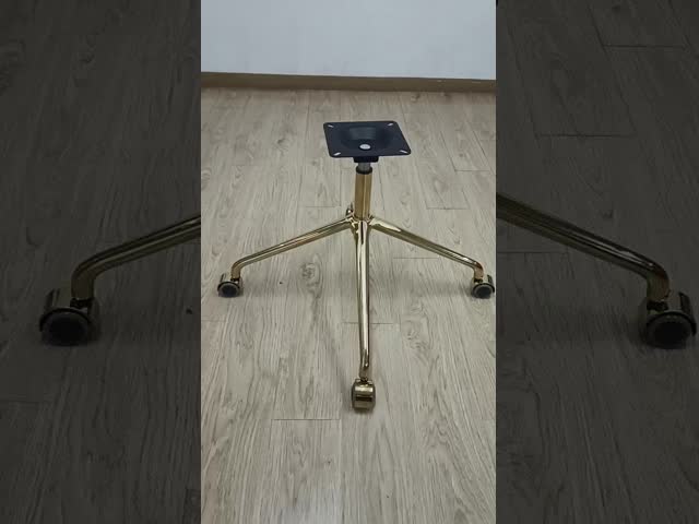 Moderna silla de oficina ajustable de metal base de aleación de aluminio tamaño estándar El video