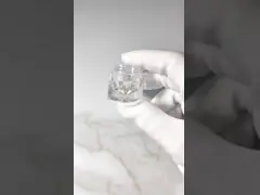 Мини-светлая косметическая упаковка банка для путешествий или проб Проверка разливов video