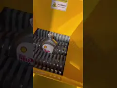 Машина для измельчения твердых отходов из пластика, мини-машина для измельчения резиновых шин 380 В video