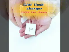 Белый 2.22A 9V 20W быстрый заряд GaN с защитой от перенапряжения video