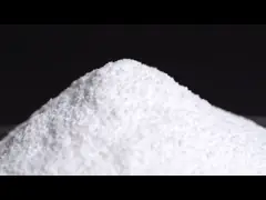 Produit chimique grisâtre 74% de chlorure de calcium de flocon pour la neige fondant et séchant