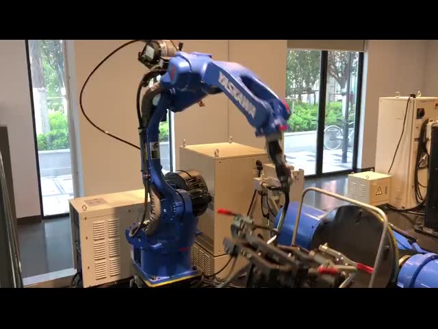 ヤスカワ AR1440 パーソナライズ可能な6軸弧溶接 自動化 ロボット腕 メグミート溶接機溶接機とTBI溶接銃 380-480VAC電源要求
