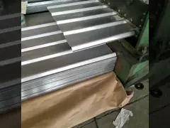 Металлические кровельные листы, покрытые цветом 24 26 28 30 габаритов, легкие цинковые гофрированные кровельные плитки video