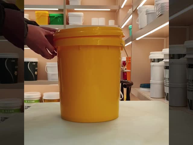 18L産業用潤滑剤バケツ ノズル付き 黄色 積み立てられる 20L プラスチックバケツ