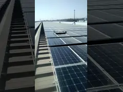 Новый робот для уборки фотоэлектрических панелей с дистанционным управлением video