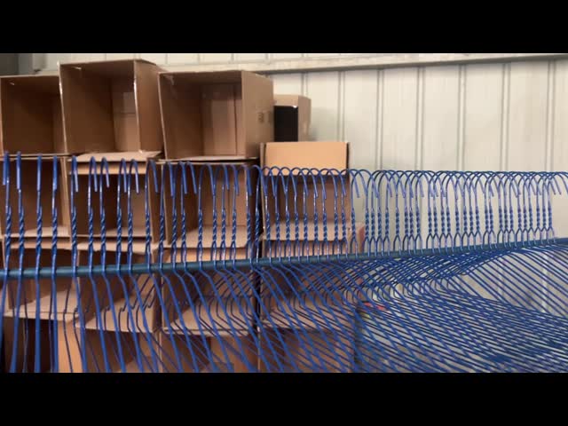 High Capacity Wired Cloth Hanger 2500 Boxes for Container Loading in Qingdao