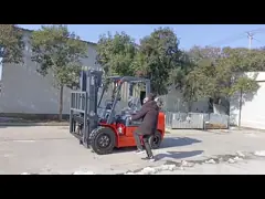 2-3 тонны четырехколесный вилочный погрузчик высокопроизводительный дизельный / электрический video