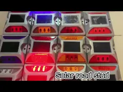 Светодиодные ретрорефлекторные поднятые маркеры на тротуаре 120 мм video