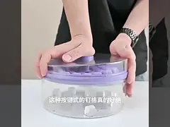 Ледяные кубики, плесень с крышкой и контейнером для виски, коктейлей, соков и кофе. video