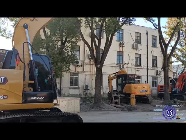 Отзывчивый 312D Использованный гусеничный 12-тонный экскаватор с функциями снижения шума видео