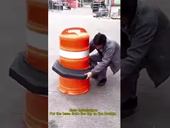 Высокоэкономичный отражающий дорожный барабан HDPE для безопасности дорожного движения video