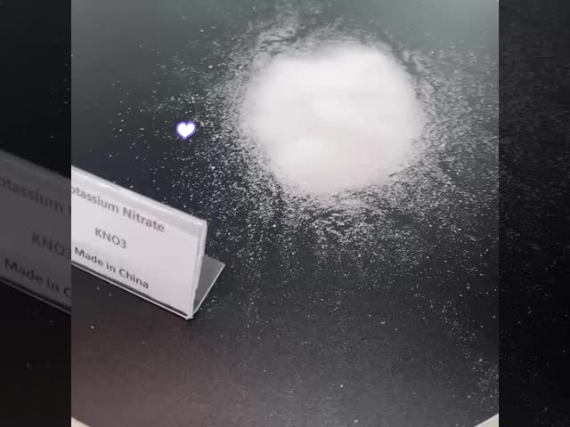Чистота Нитрат калия 99% Min UN NO 1486 Химическая формула KNO3. видео