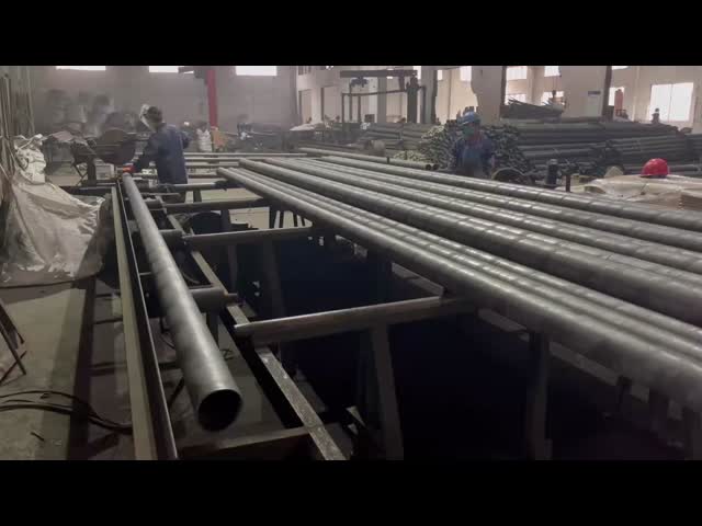 SS AISI JIS ASTM 201 302 304 グレードシームレスステンレス鋼管 5.8m 6m 長さ産業用