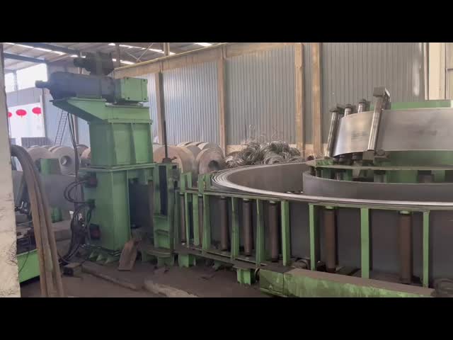 Чёрный углеродный Hr стальной катушка Ss400 Q235 Q345 SPHC Q195 Q215 Q235 Q345 S235jr Горяче погруженный углеродный стальной катушка