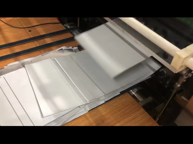 Производство трехгранной машины для изготовления пакетов в Китае видео