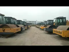 С другой стороны строительные машины XS203J использовали ролик Super Heavy-duty Roller video