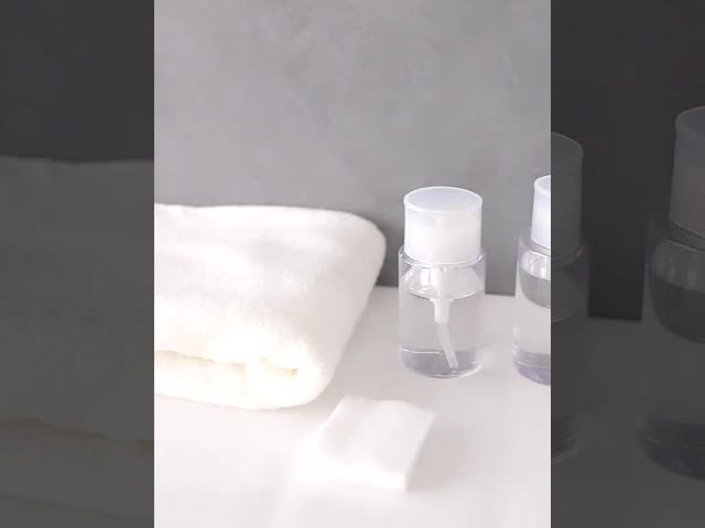 100ml 150ml 200mlの空のプラスチック大広間のマニキュアの除去剤ポンプ ディスペンサーのびんは押下げる