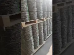 BWG16 Колючая проволока Цена на рулон 14 калибра Горяче оцинкованная колючая проволока video