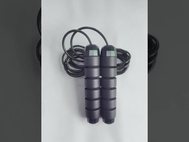 Customized Logo Fitness Jump Rope Professional With 325g Weight And Black Color video