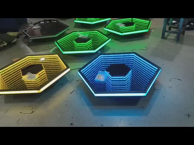 SmartphoneのiPadのために自動回転カメラのキオスク360の写真ブース機械