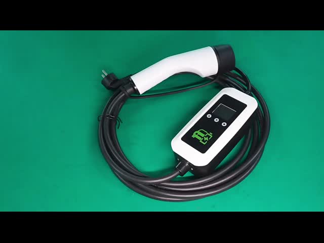 Novo canhão de carregamento de energia canhão de carregamento padrão europeu tipo 2 carregador de veículos elétricos de 7 kW carregador portátil de bordo