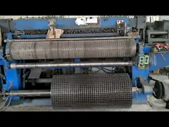 Сварная проволочная сетка Ограждение Ролл Птичная клетка Сварная железная проволока Птицевая сетка video