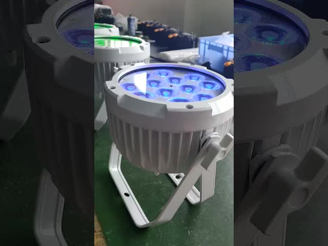 12x18W LED Par Can プロジェクションライト 6イン1 RGBWA UV 無線電池 IP65 ステージライト