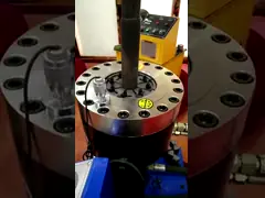 1-90 мм диапазон сжатия 220V / 240V / 380V / 415V 3KW / 4KW напряжение / мощность Гидравлическая шланговая сжатая машина с 2 свободными подпорками video