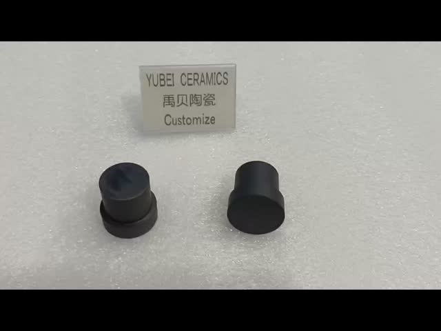 Componentes de cerâmica de alta densidade em preto para ambientes de alta temperatura
