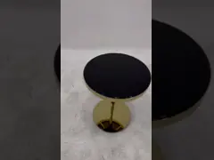 Гостиная Маленький столик из нержавеющей стали Боковой стол с блестящей яркой золотой черной стеклянной верхней металлической ногой video