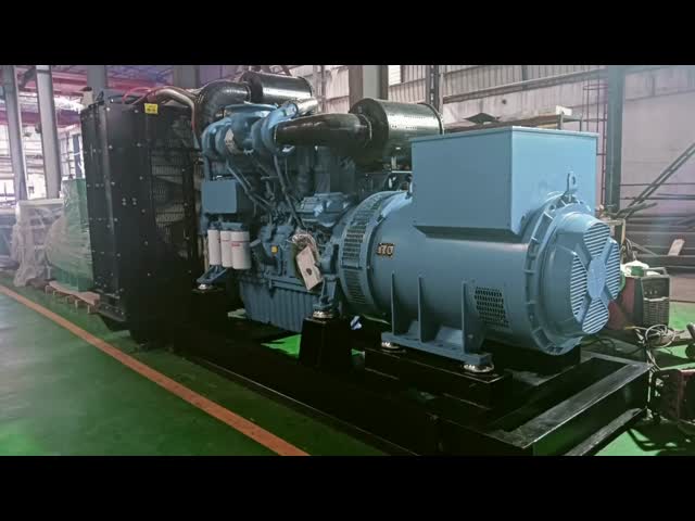 YC6TH1320-D31 880kw 1100kva YuChai Водоохлаждаемый дизельный генератор 110/230/400v