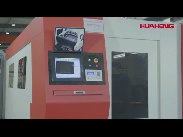 Máquina de corte a laser de fibra CNC de média eficácia e alta precisão