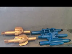 Очистители отверстий для горных пород с триконовым резчиком для горизонтального направленного бурения video