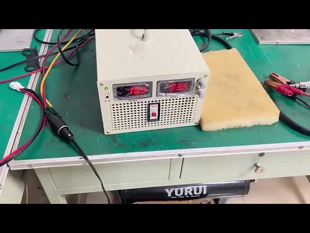 Автомобильный нагнетатель шин DC 12v Металлический давление Авто компрессор воздуха с пластиковой коробкой видео