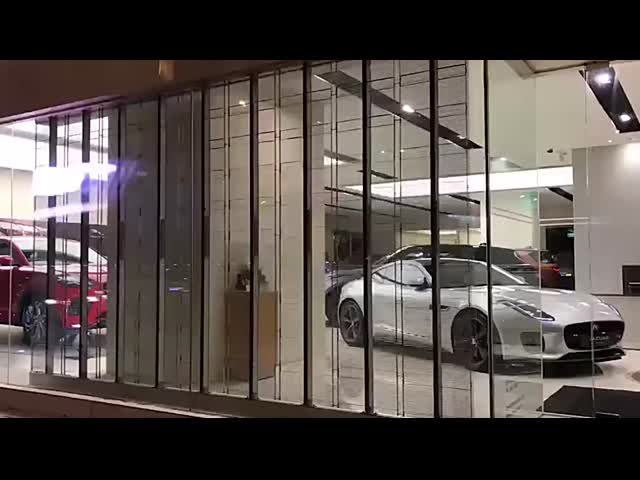 Прозрачный светодиодный дисплей 3D видео стекло LED коммерческая реклама Прозрачный дисплей видео