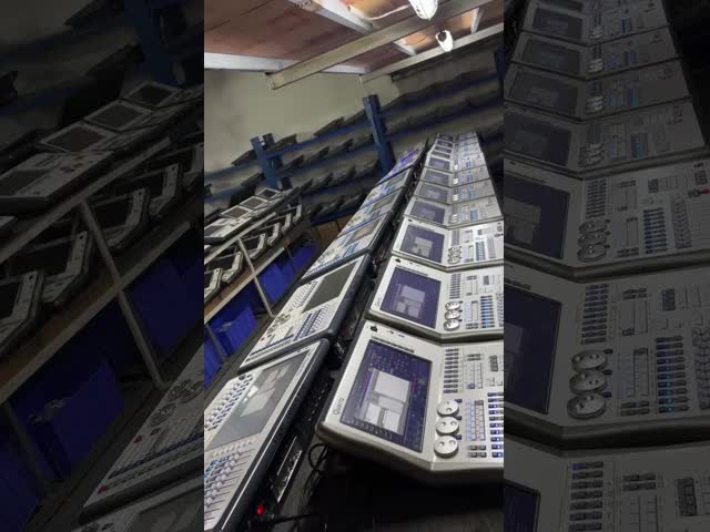 Top Quality Stage DMX512 Lighting Controller QUARTZ With Five System for show