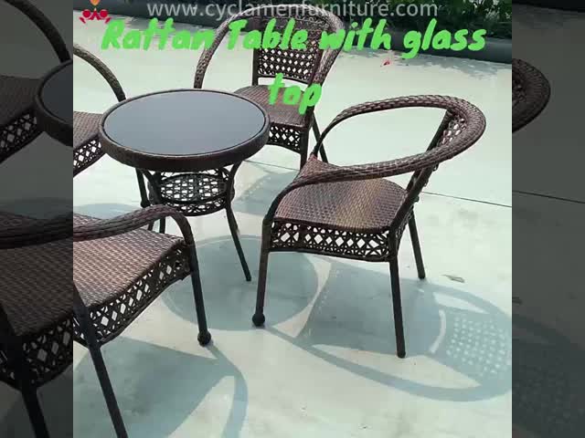 Современный столик и стулья из ротана на открытом воздухе видео