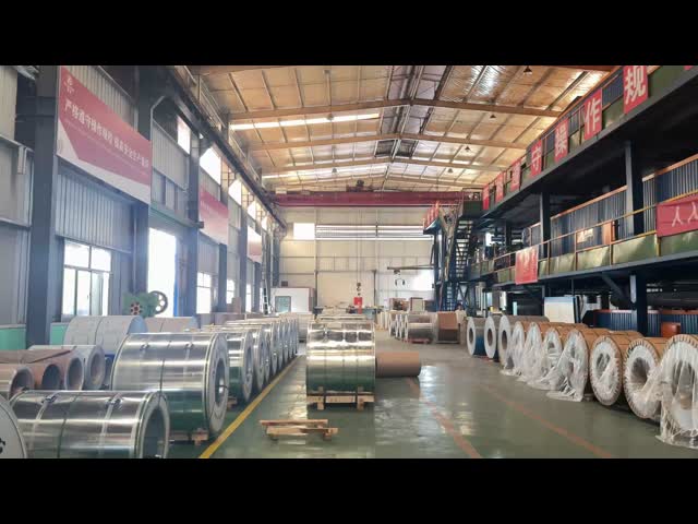 Глянцевая алюминиевая катушка SMP с хорошей устойчивостью к ударам 500-1600 мм для устойчивых к погодным условиям решений маркировки видео