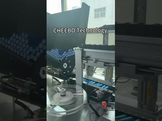 Автоматическая батарейная сварочная машина с однорядным сваркой на местах 18650 видео