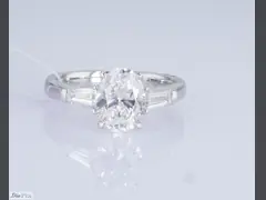 18 carats de diamants blancs de laboratoire, trois pierres, design 1ct+ D VVS2 classique, forme ovale