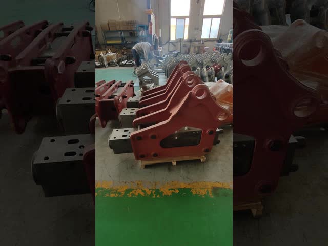 SIDE TYPE ROCK EXCAVATOR HYDRAULIC BREAKER ALLOY STEEL   4.5-7 TON   SANY75