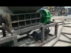 Тяжелая двойная вала металлоломщики бумажные шредеры шинные шредеры машины для обработки и переработки отходов video