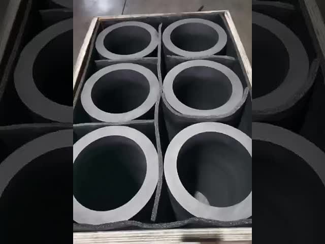 Bloco de grafite liso isostático utilizado em anéis de segmento para vedações de eixos de turbina