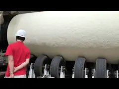 Непрерывная линия для стальных труб ПУ распыляющая пена предварительно изолированная труба, делающая быструю эффективность производства video